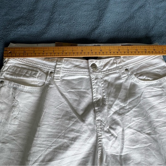 Women's Silver Distressed SUKI High Capri Super Stretch White Jeans-Size 16- NWT - Picture 13 of 13